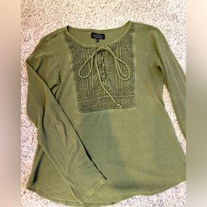 Green long sleeve blouse